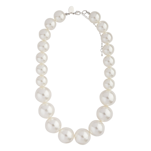 Short Graduating Single Strand Pearl Necklace