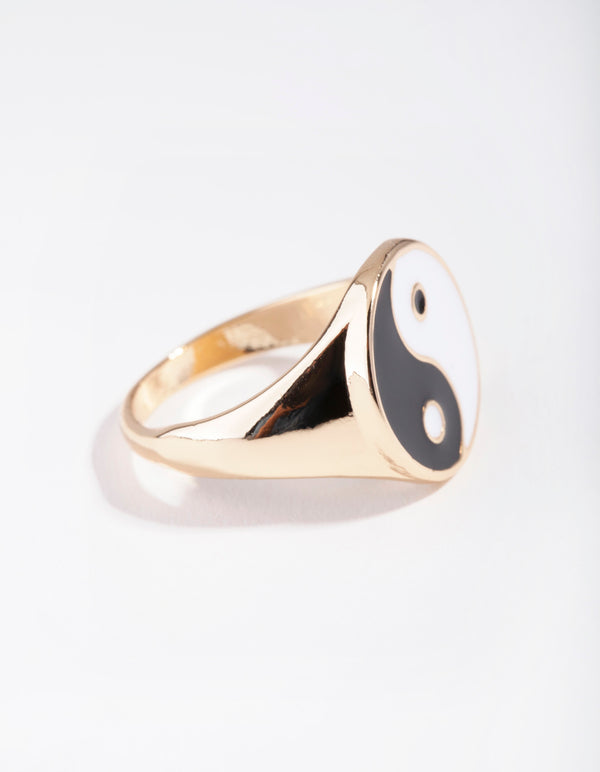 Gold Yin Yang Signet Ring