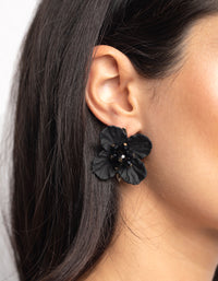 Black Pearlised Flower Stud Earrings - link has visual effect only