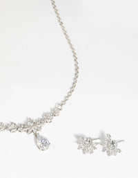 Diamond Simulant Flower Necklace & Earrings Set - link has visual effect only