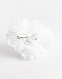 White Trio Rose Large Corsage Clip - link has visual effect only