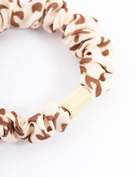 Brown Fabric Clamp Thin Scrunchie - link has visual effect only