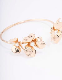 Gold Plated Pearl Centre Flower Wrist Cuff - link has visual effect only