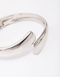 Silver Twisted Wrist Cuff - link has visual effect only