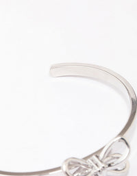 Silver Bow Wrist Cuff - link has visual effect only