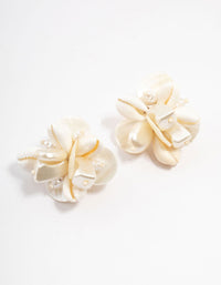 White Cluster Shell Stud Earrings - link has visual effect only