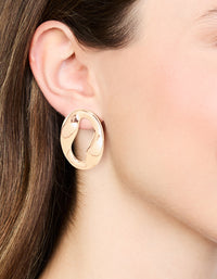 Gold Wavy Open Stud Earrings - link has visual effect only